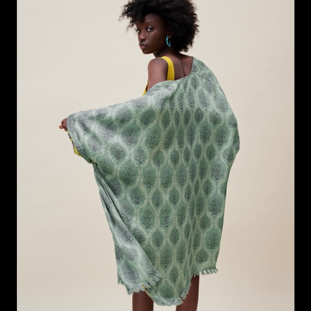 ZARA REVERSIBLE PRINTED KIMONO - Picture 5 of 9